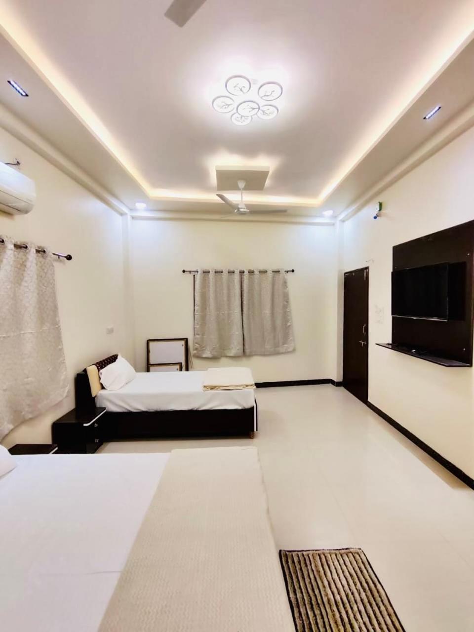Shivdwelling Vila Ujjain Exterior foto